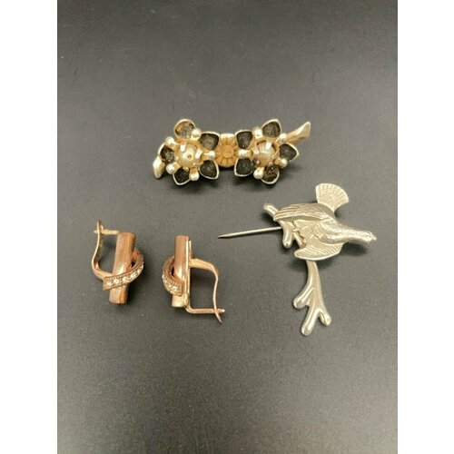 Набор из 2 брошей и сережек, металл, 1970-2010 гг.