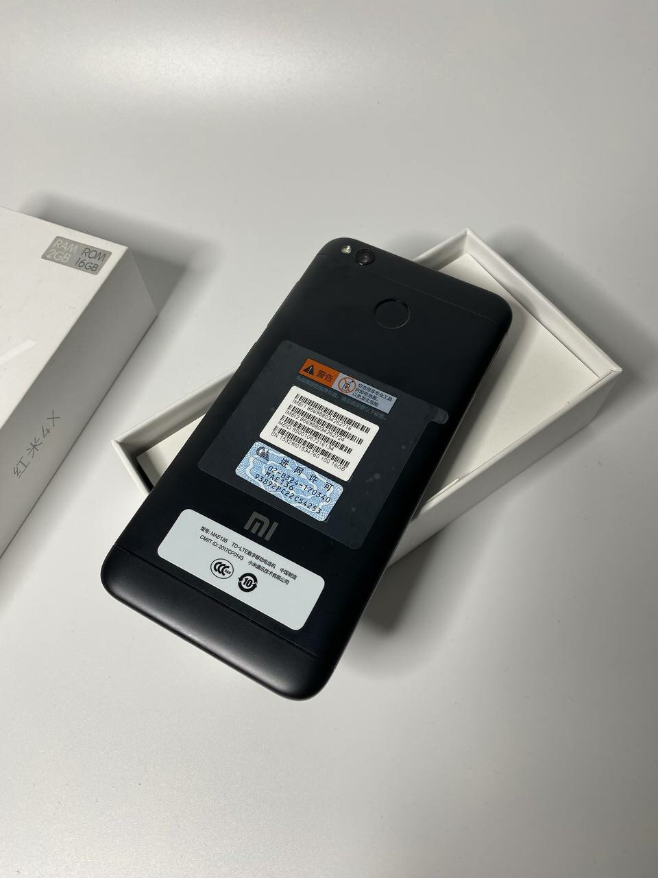 Смартфон Xiaomi Redmi 4X 2/16 ГБ, основная камера 13МП, micro SIM+nano SIM, чёрный — фото 1