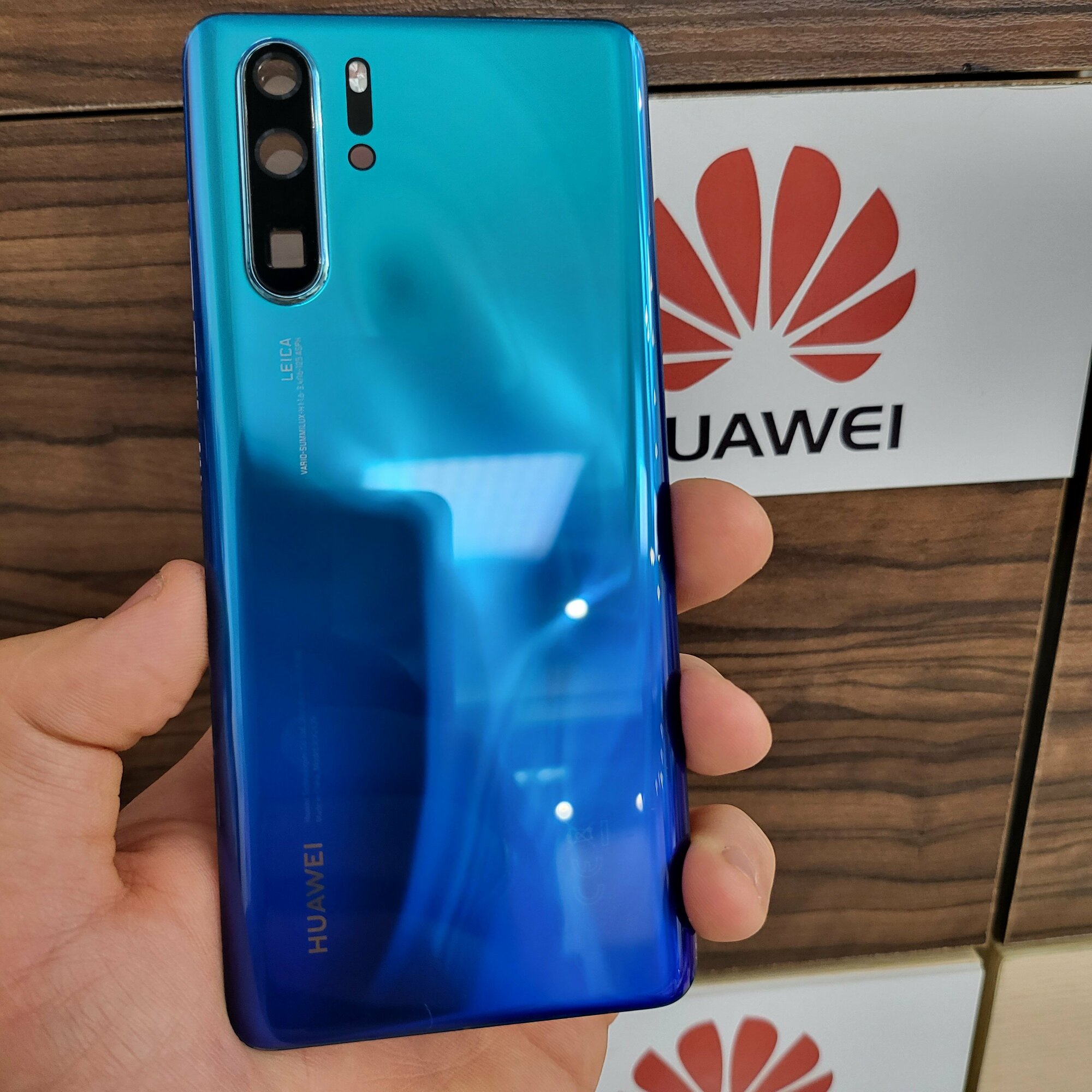 Крышка для Huawei P30 Pro оригинал (заднее стекло) цвет: Aurora