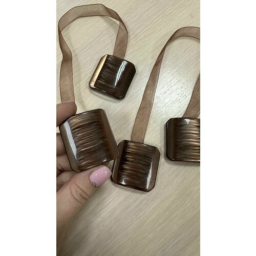 Подхват магнитный для штор квадрат шоколадный