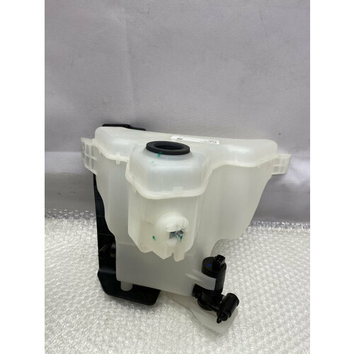 Бачок стеклоомывателя с мотором 5207100XKV08A HAVAL H9 2093₽