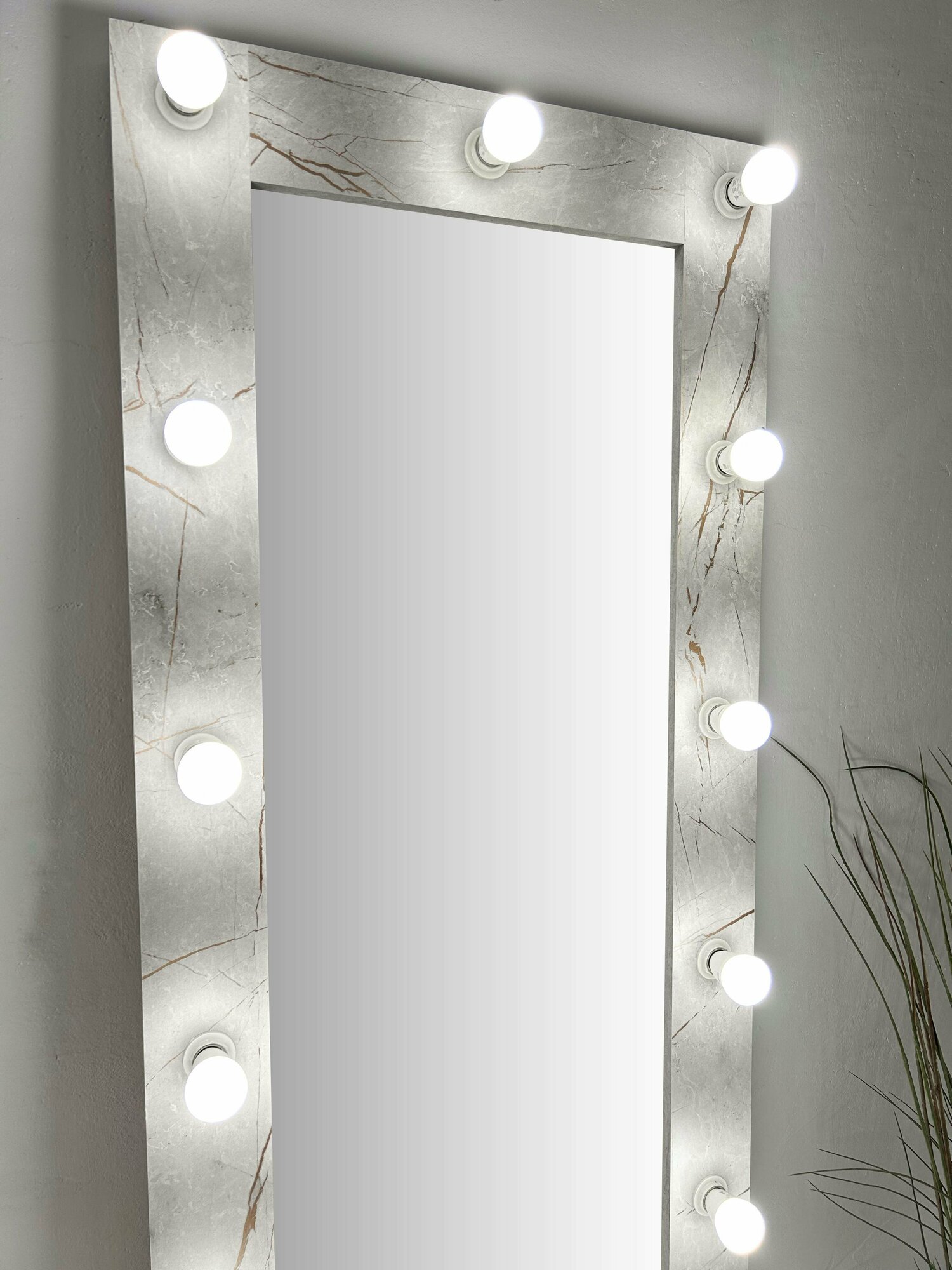 Гримерное зеркало с лампочками BeautyUp 160/60 цвет "Герион" - фотография № 4