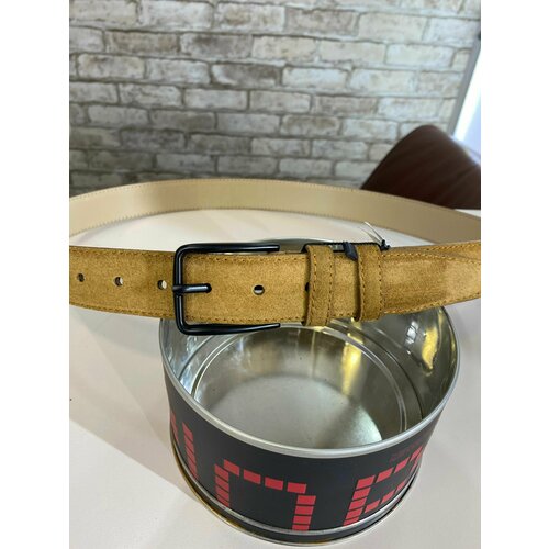 фото Ремень , размер 135, горчичный нет бренда