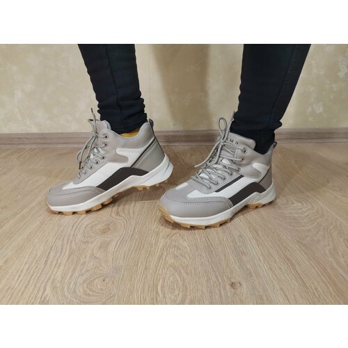 фото Кроссовки kmb, полнота 6, размер 35, бежевый