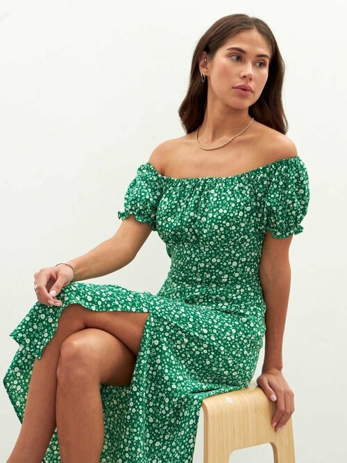 Платье размер M, зеленый