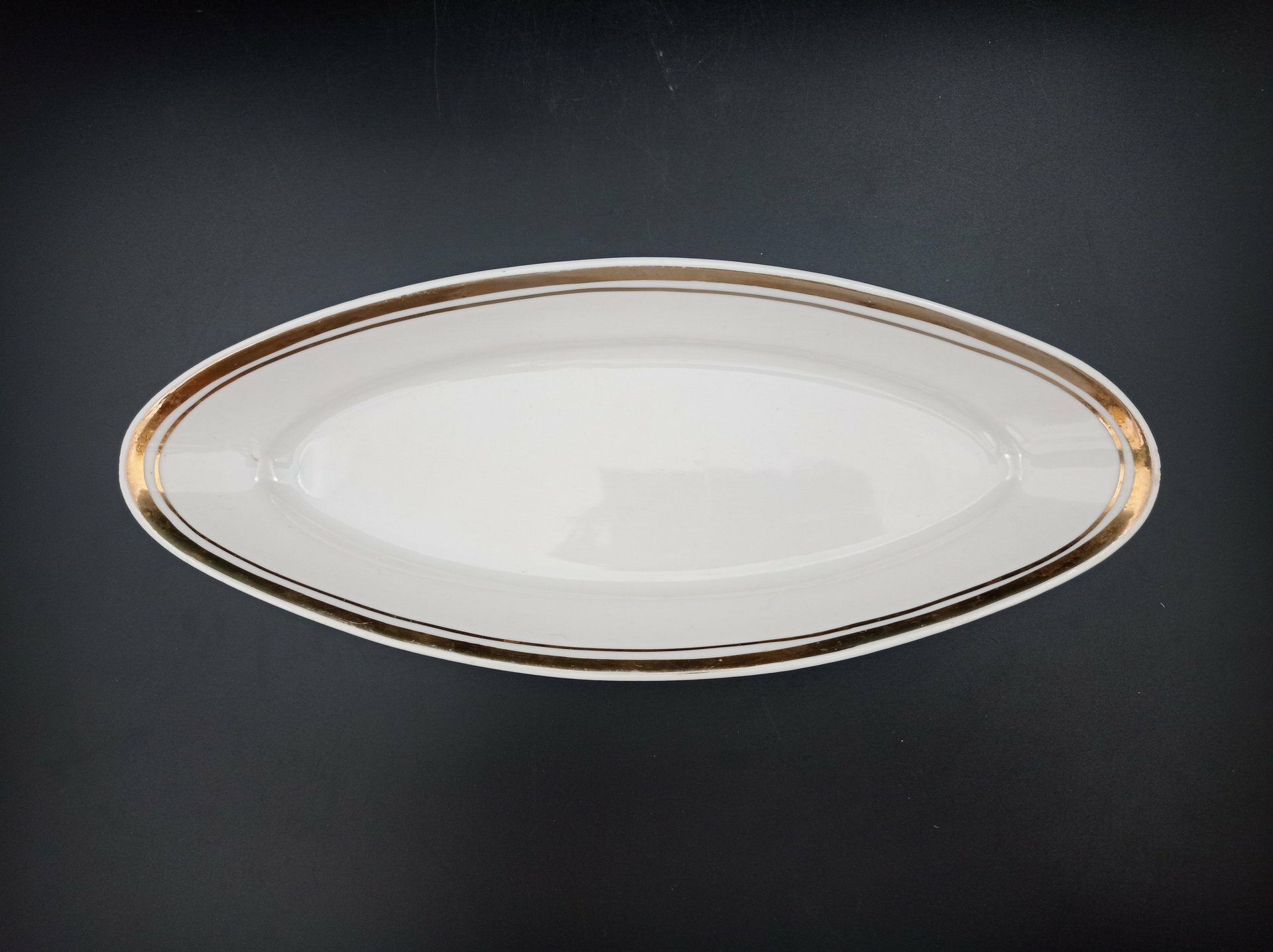 фото Сервировочное блюдо, фарфор, золочение, Дулевский фарфоровый завод (Дулёво)