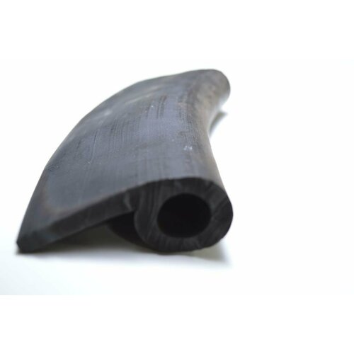 Профиль резиновый черный Р-образный для уплотнения ворот и дверей Наружный диаметр 26 мм высота ножки 36 мм Длина 3 метра 4173₽