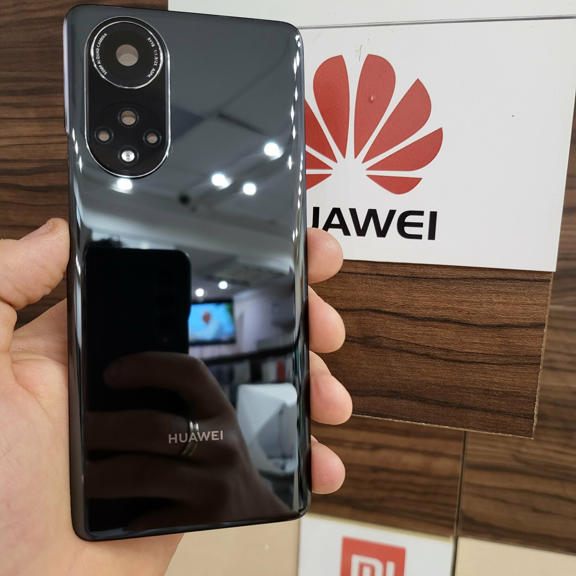 Крышка для Huawei Nova 9 оригинальная (заднее стекло) цвет: чёрный
