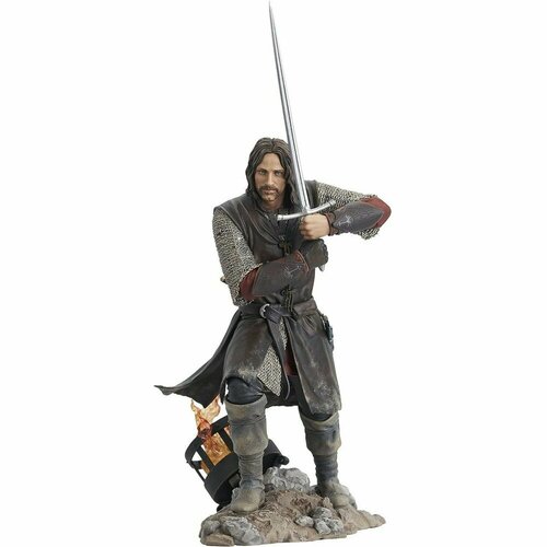 Фигурка Diamond Select Toys Lord of the Rings - Gallery Diorama - Aragorn 848104