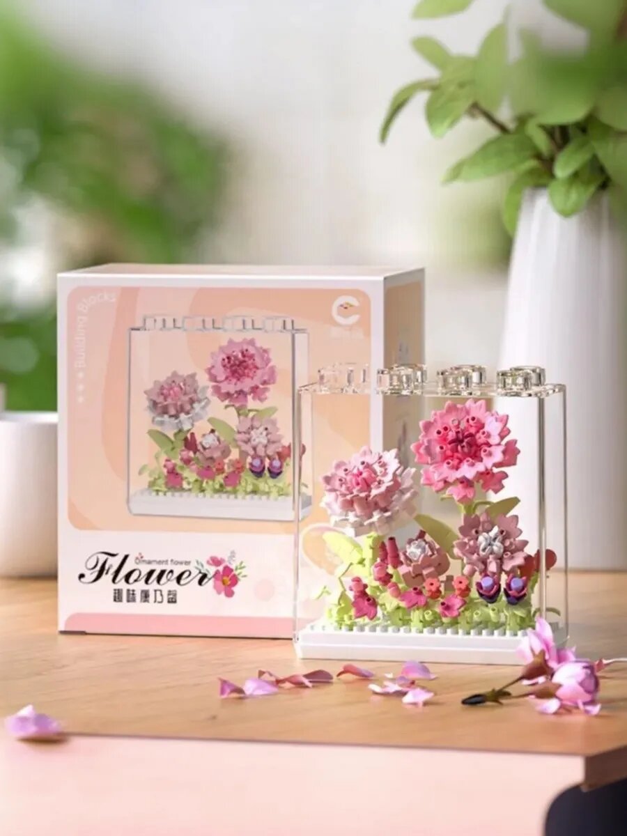 Цветы в лего-блоке гибискус