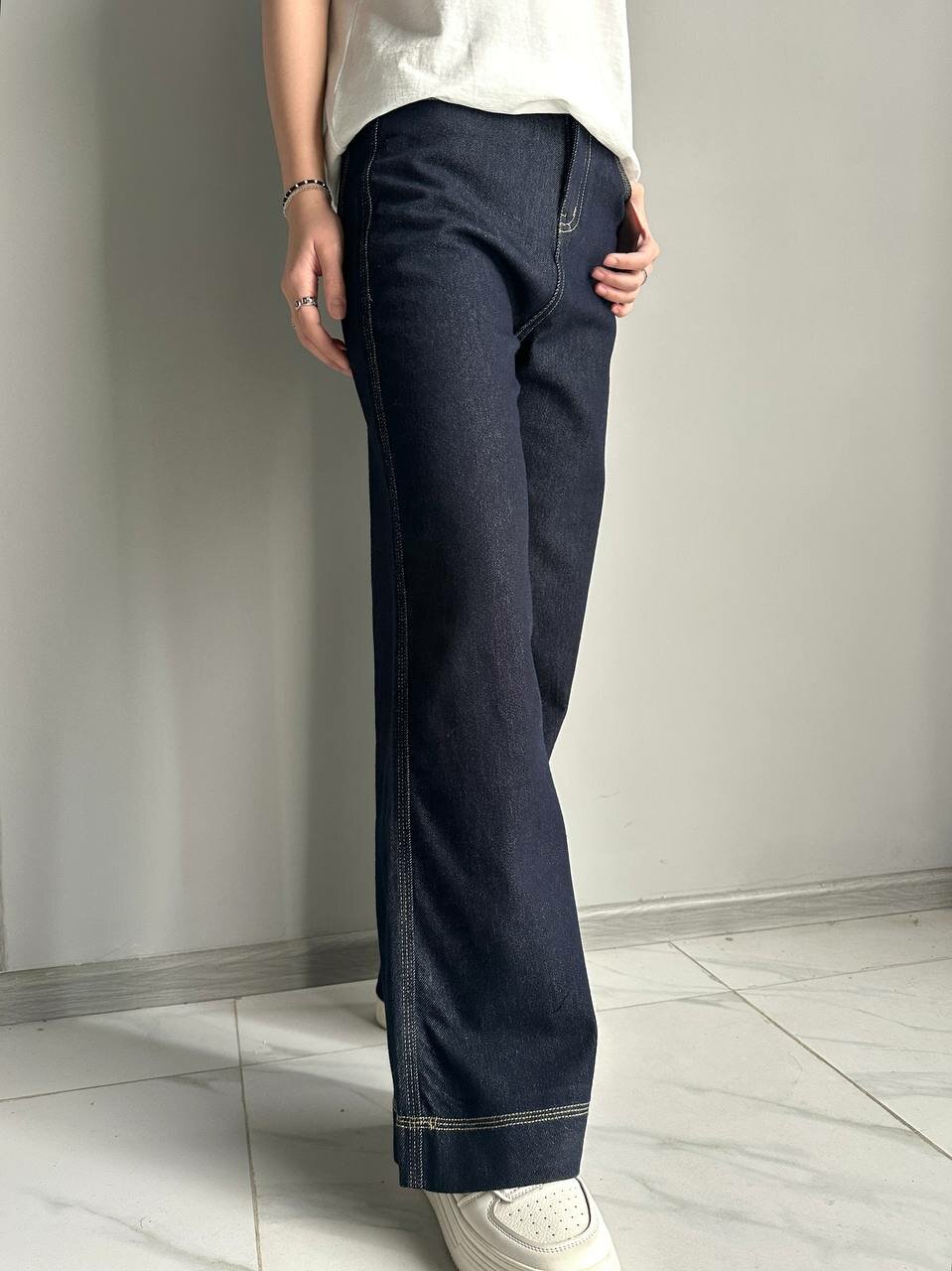 Джинсы клеш 