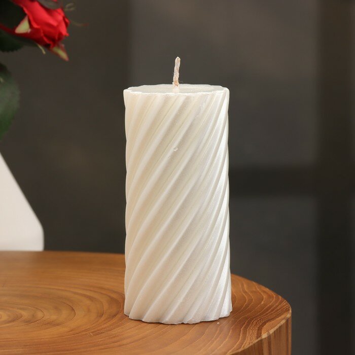 фото Свеча-цилиндр "Спираль", 5х10 см, пальмовый воск, жемчужный, 6 ч