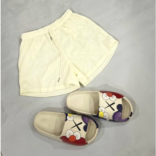 фото Шорты , размер м, белый нет бренда