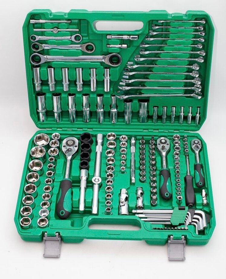 фото Набор ключей на 150 предметов