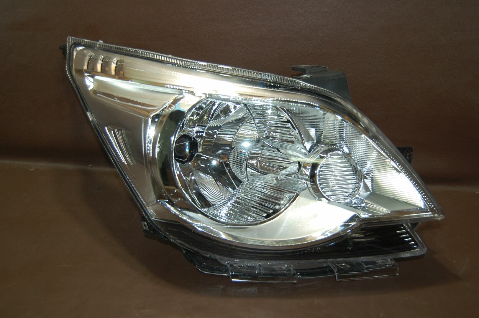 фото Фара правая (галоген) для Chevrolet Cobalt 2 (2011-20гг) JH01CBT13001ER