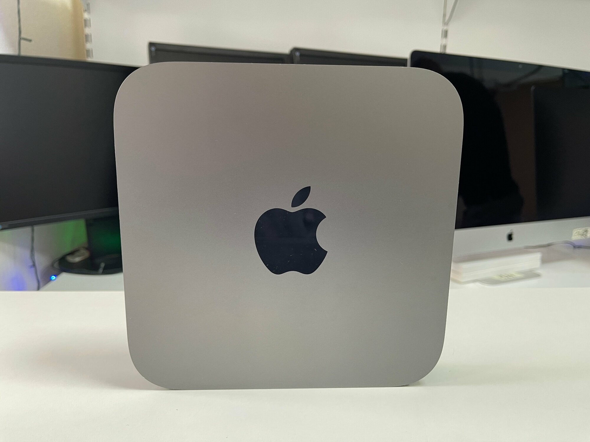 Mac mini 2018 i5 3.0 (6 Core) 32 Gb RAM 500 Gb SSD