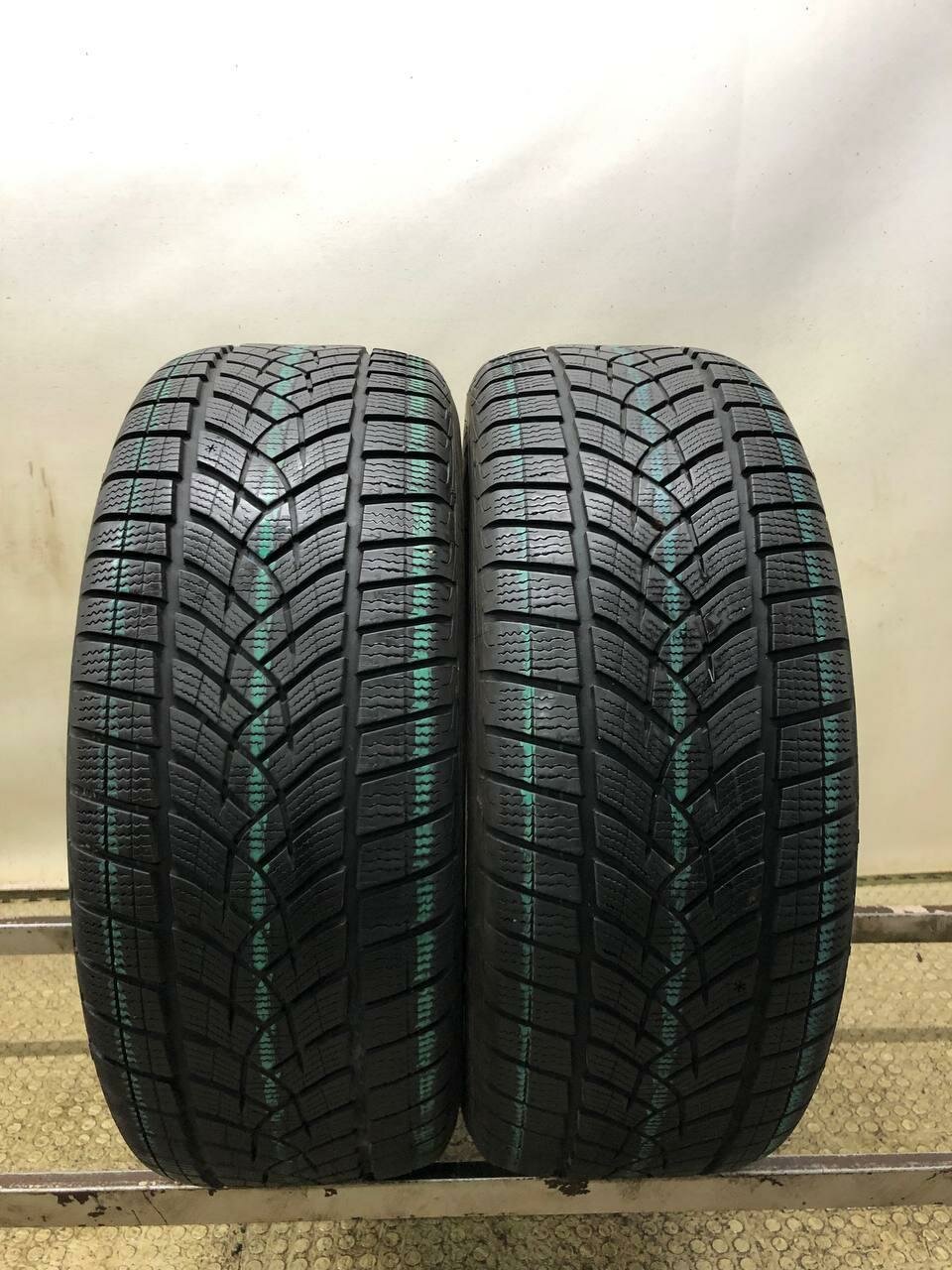 Goodyear UltraGrip Performance Gen-1 235/55 R17 БУ Шины Зимние