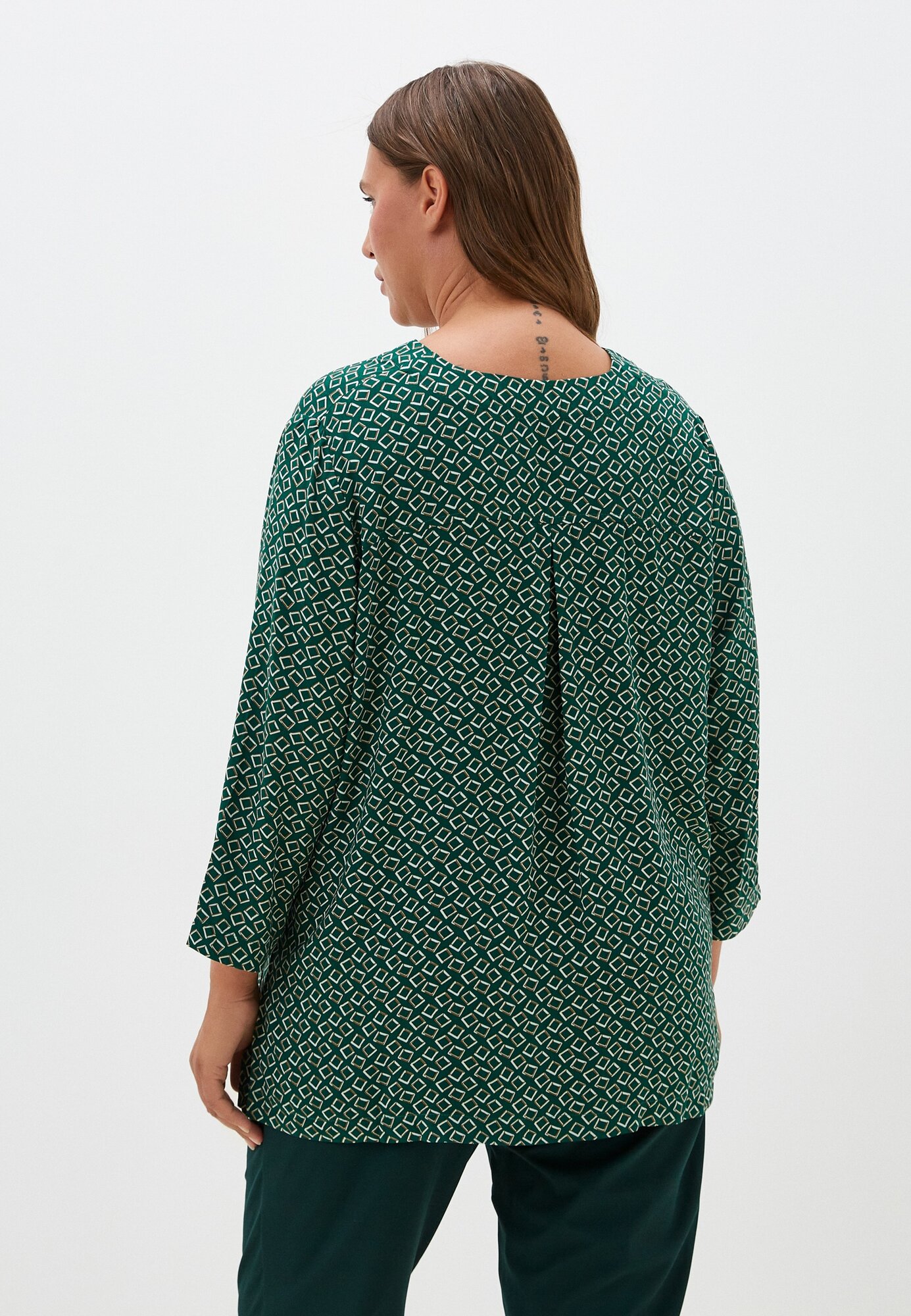 Блуза SVESTA Блузка/рубашка, размер 56, зеленый — фото 1