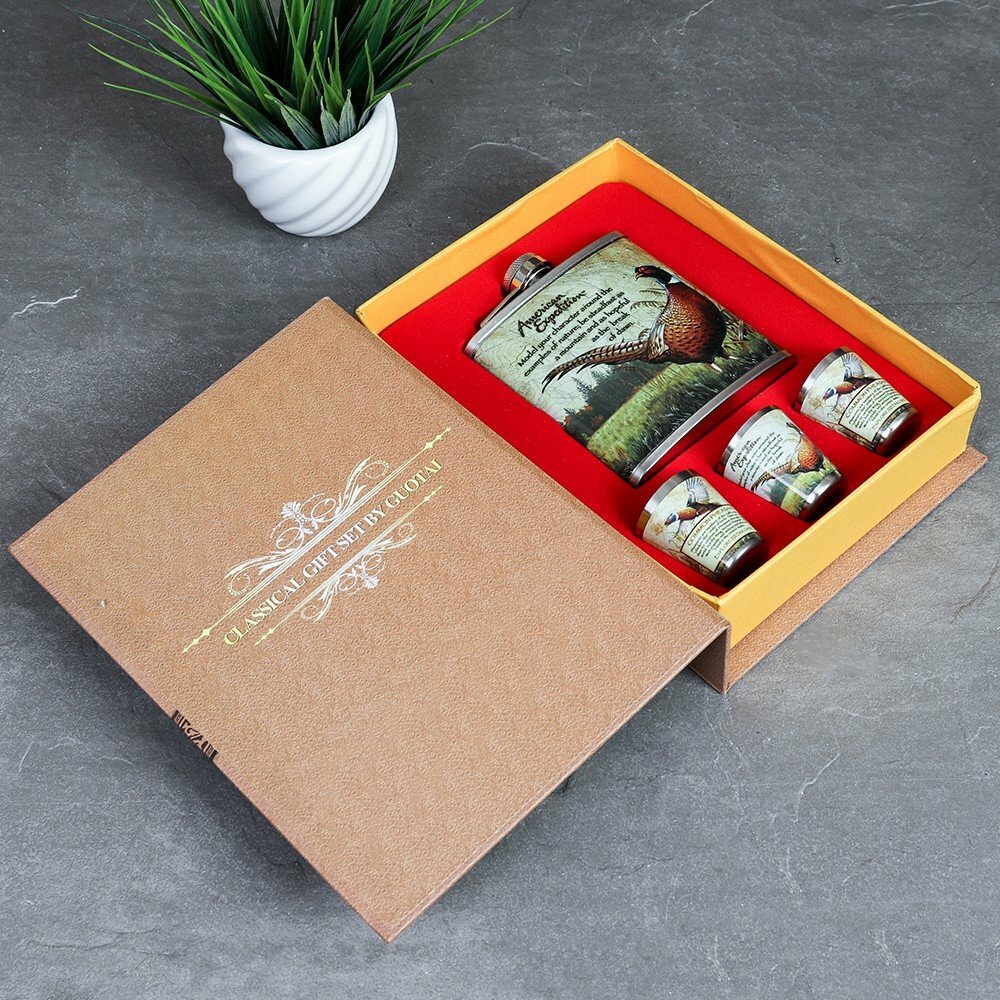 Подарочный набор "Книга охотника" фляжка + 3 стопки