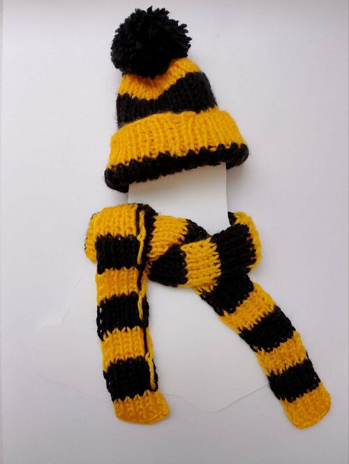Набор шапка и шарф для мягкой игрушки Мини-Tux чёрно-жёлтый