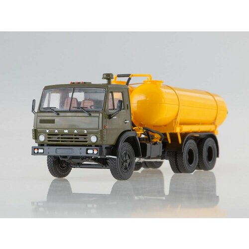 Масштабная модель 1/43 КО-505 на шасси КАМАЗ-53213