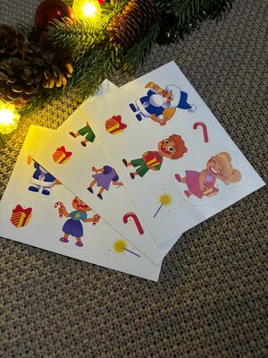 Новогодние стикеры/наклейки с изображением Деда Мороза, детей и подарков "Синяя Шуба" А6
