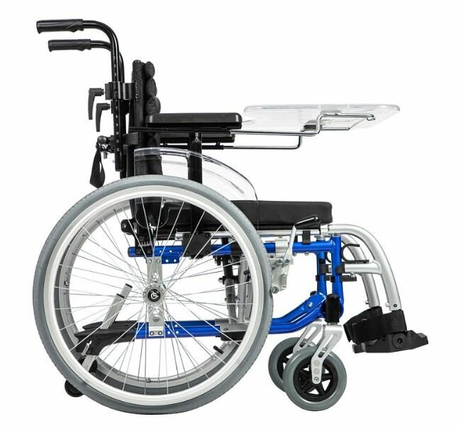 Кресло-коляска для инвалидов Ortonica Puma 300, ширина сиденья 40 см