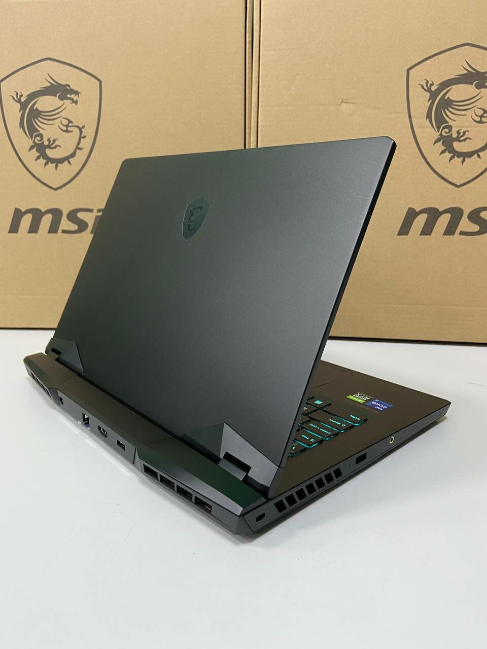 Ноутбук MSI Vector GP66 12UGSO-671RU i7-12700H,2.3 GHz,16GB,1TB M.2 SSD,15.6(144Hz), IPS-Level FHD, Anti-Glare, RTX 3070 Ti, GDDR6 8GB, W11 Home