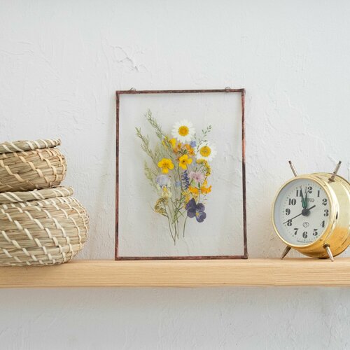 Картина с сухоцветами Букет полевых цветов 15*20 см / медная рама