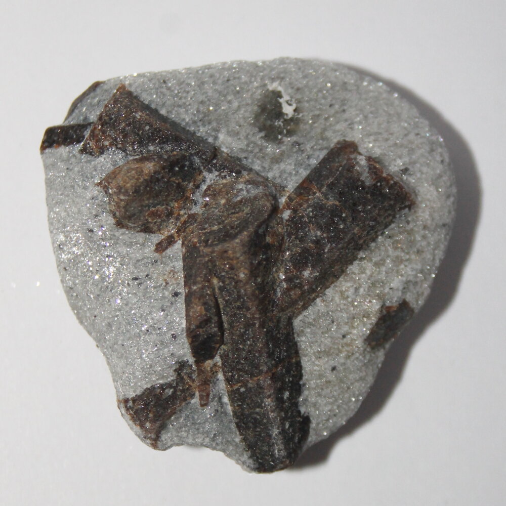 Ставролит, коллекционный образец "True Stones"
