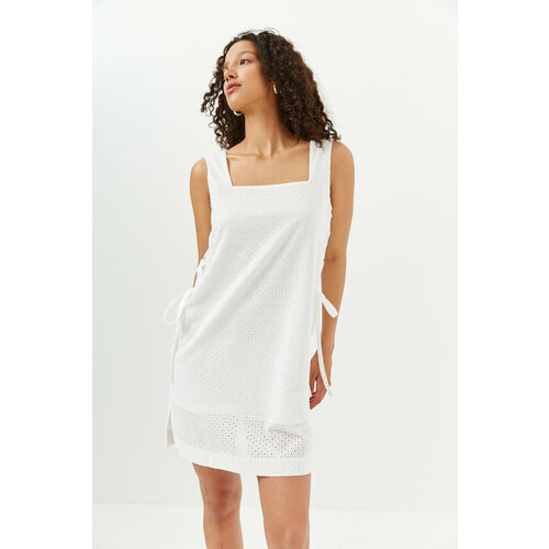 Платье TO BE ONE, размер 46, белый