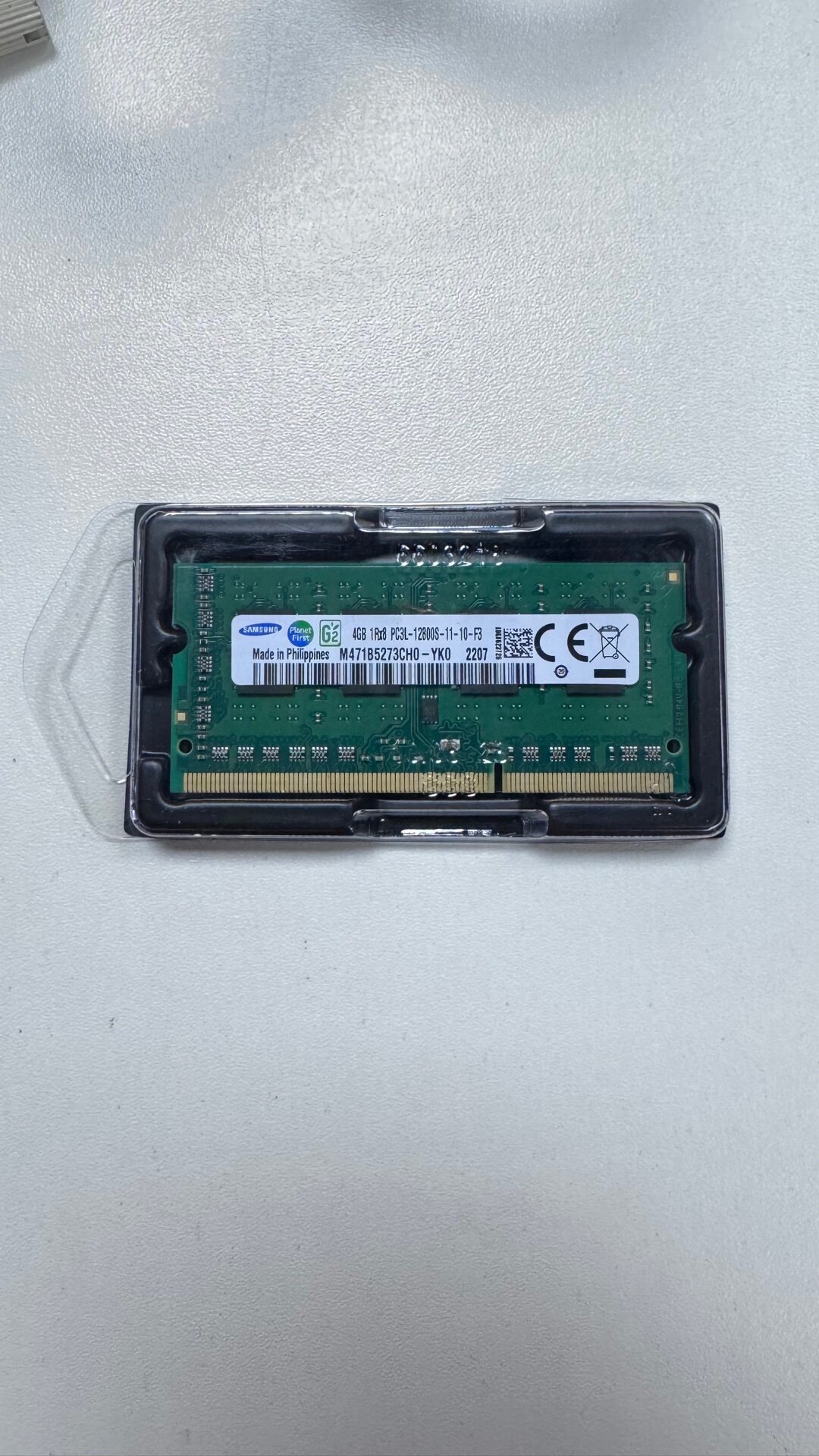 Оперативная память Samsung 4 ГБ DDR3L 1600 МГц SODIMM CL11 M471B5273CH0-YK0
