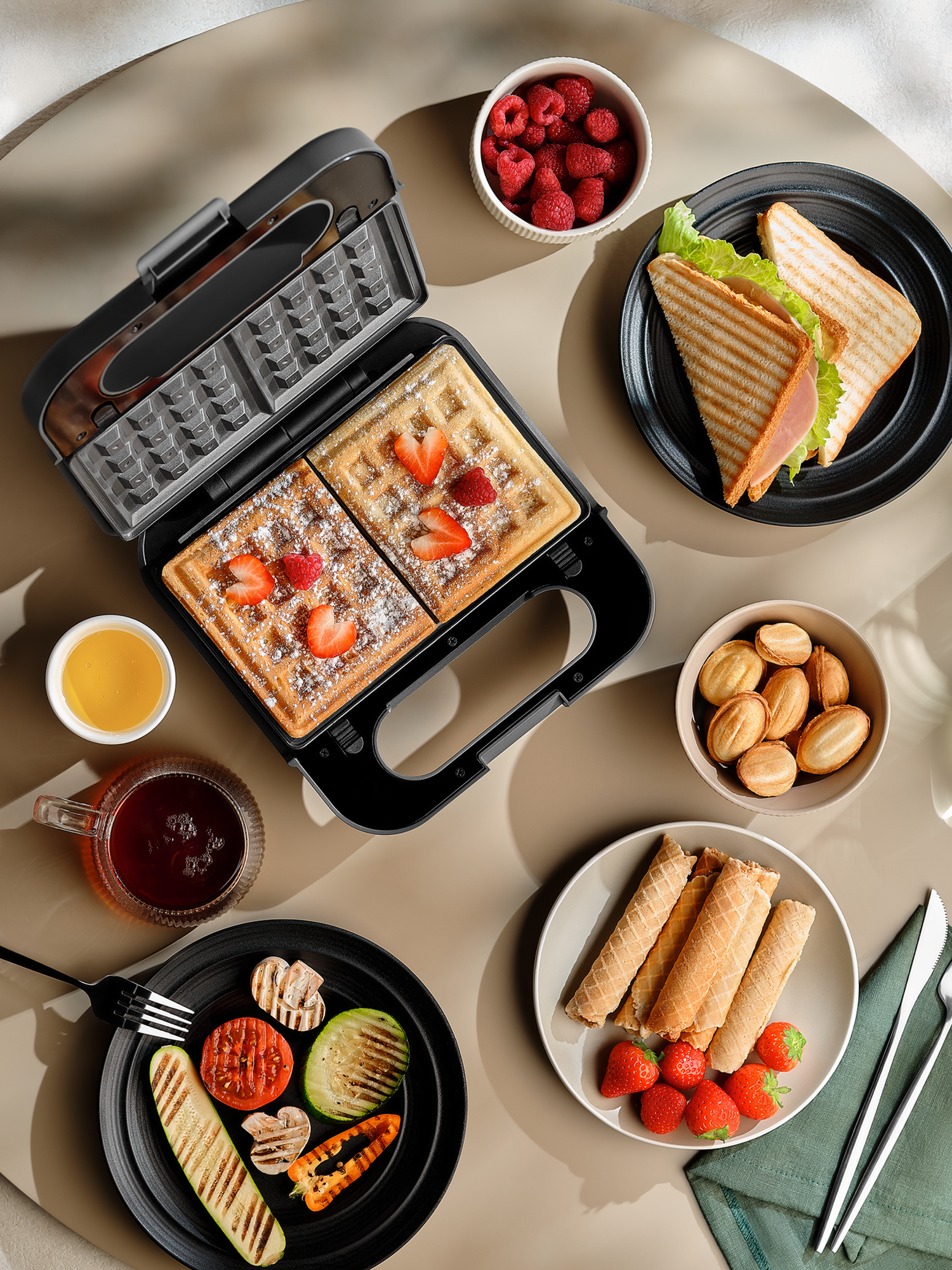 Вафельница с 5 комплектами съемных панелей Tuvio TSM01, серая — фото 1