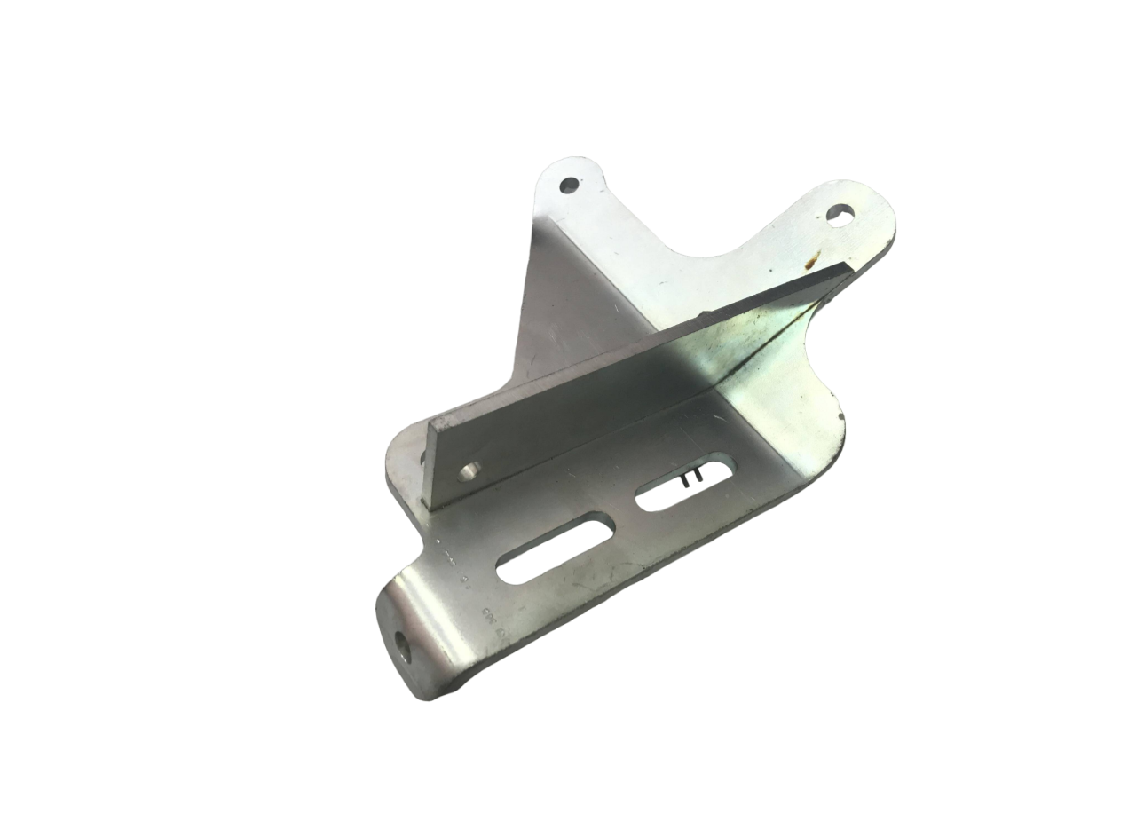 фото Кронштейн крепление ГУР УАЗ дв. УМЗ 421, ЗМЗ 402, 410 (с насосом ZF)