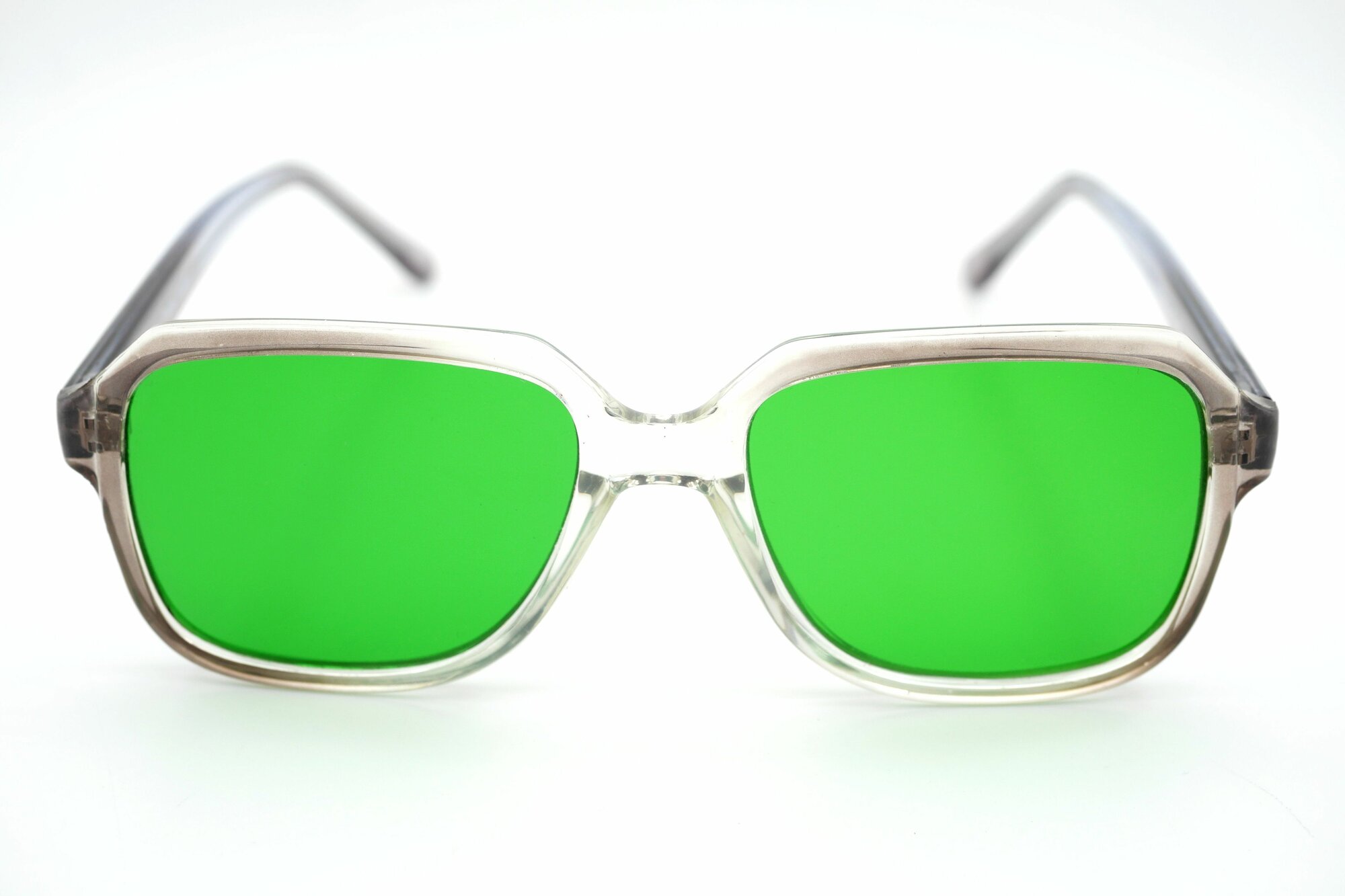 Очки глаукомные (при глаукоме, зеленые, линза пластик). лечение глаукомы/лечебные очки/глаукома/защитные очки