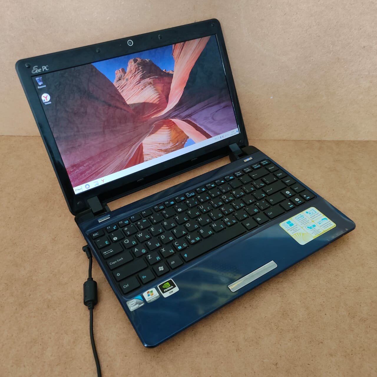 12.1" Нетбук Asus Eee PC 1201N 1366x768, Intel Atom 330 2x1,6ГГц, RAM 2 ГБ, HDD 250 ГБ, NVidia ION, Bluetooth, синий