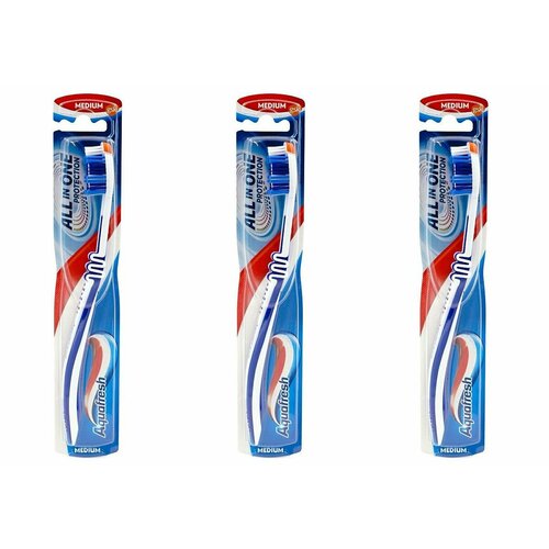 Aquafresh Зубная щетка All-in-One Protection, средняя жесткость, 3 шт.