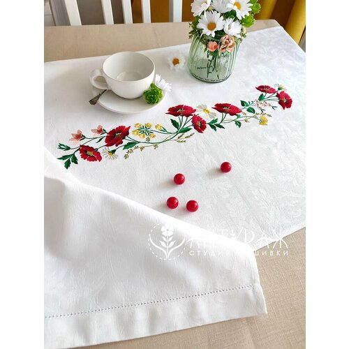Текстильный сувенир Белая дорожка на стол с вышивкой Маки, 50x150, ANTURAG VISHIVKA