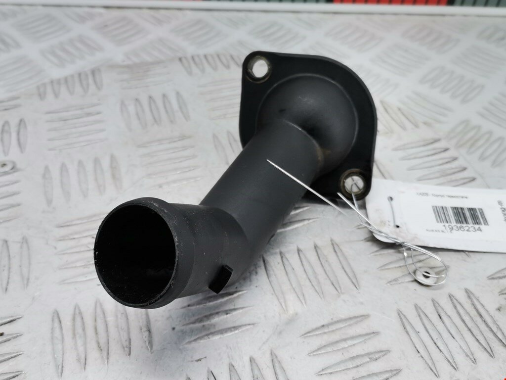 Корпус термостата Audi A3 8L 06A121121C арт. 1936234