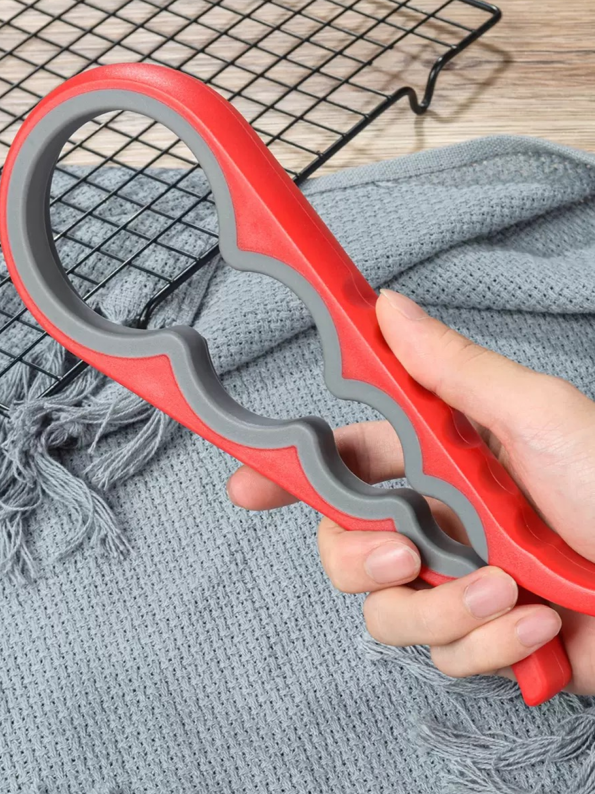 Открывашка EDILIUM 4 в 1 для банок, нескользящая, PP/TPR, для разных диаметров крышек, 23 см — фото 1