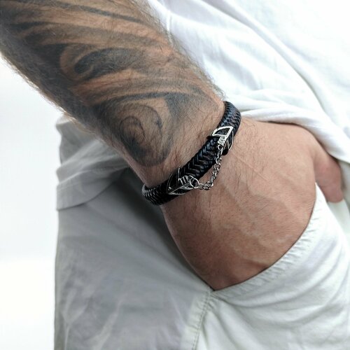 фото Браслет, размер 21 см, черный нет бренда