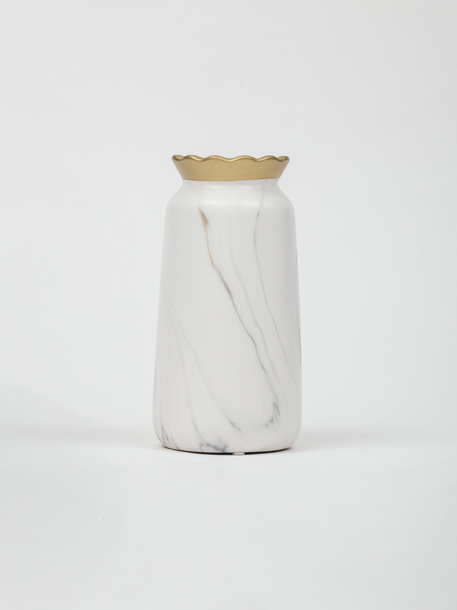 Ваза IsmatDecor VM-25 MW, настольная, керамика, белая, высота 24,5 см