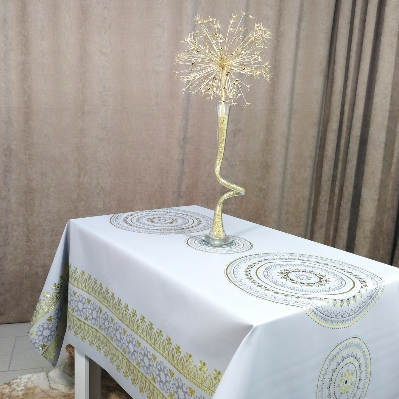 фото Клеенка "MAISON" с ПВХ покрытием