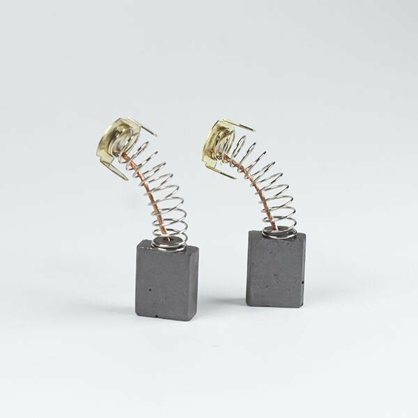 фото Щетки угольные(пара) MAKITA CB-153(181044-0) 6.5x13.5x18 для торцевой пилы MAKITA LH1040