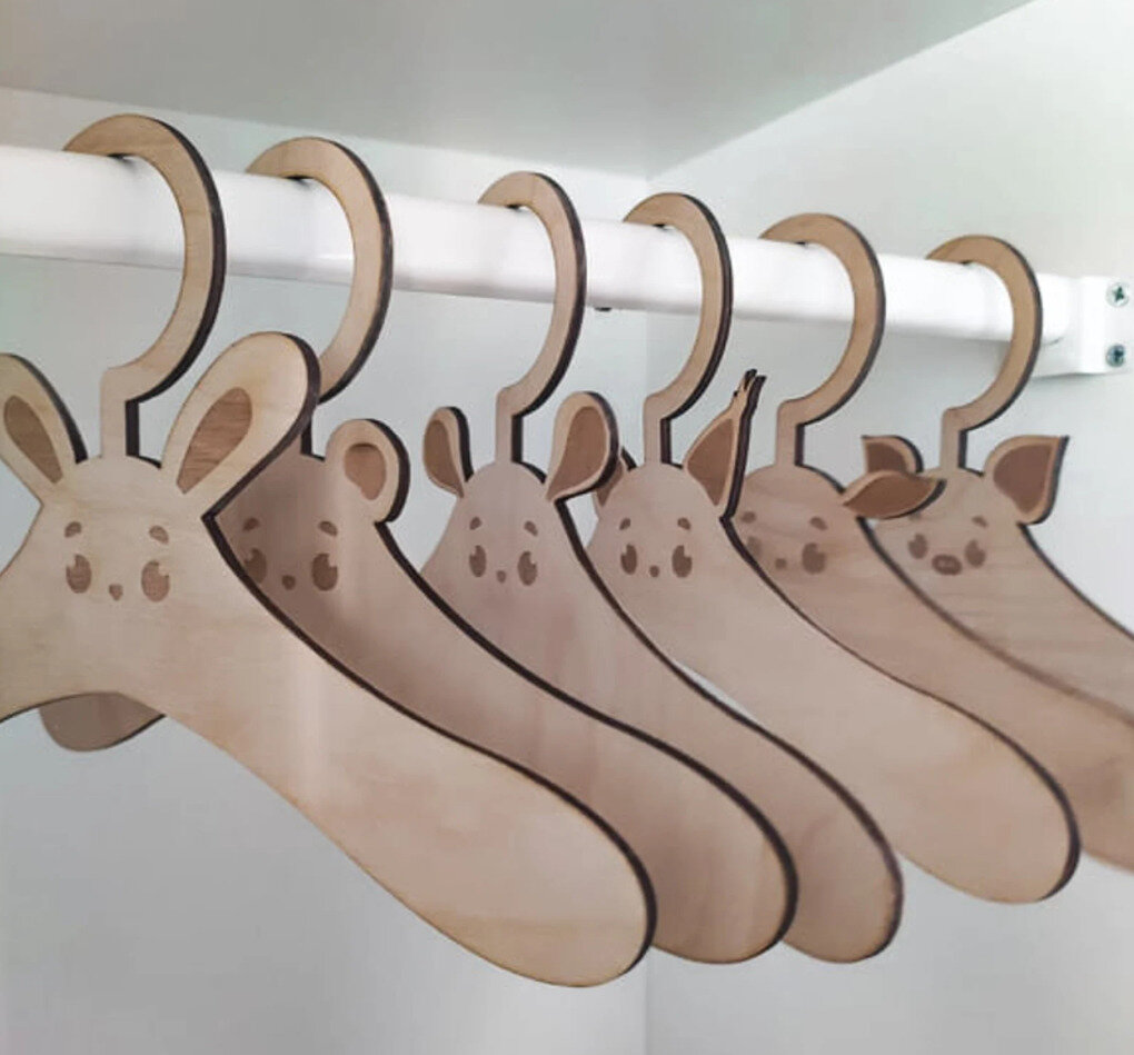 фото Вешалка из дерева детская с животными, набор из 5 шт / Необычная детская вешалка деревянная для одежды