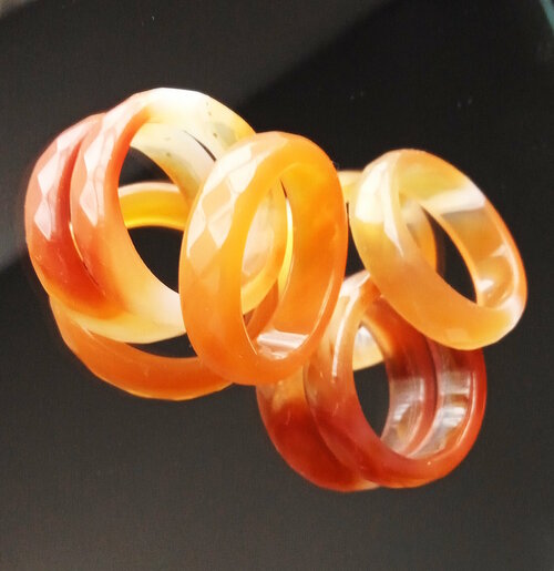 Кольцо Кольцо Сердолик c огранкой цельный камень, защитный оберег, счастливый талисман, сердолик, размер 17.5, оранжевый
