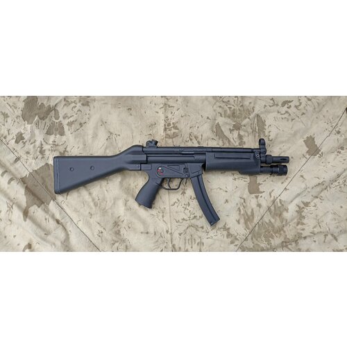 Страйкбольный электропривод Classic Army MP5A2 с фонарем