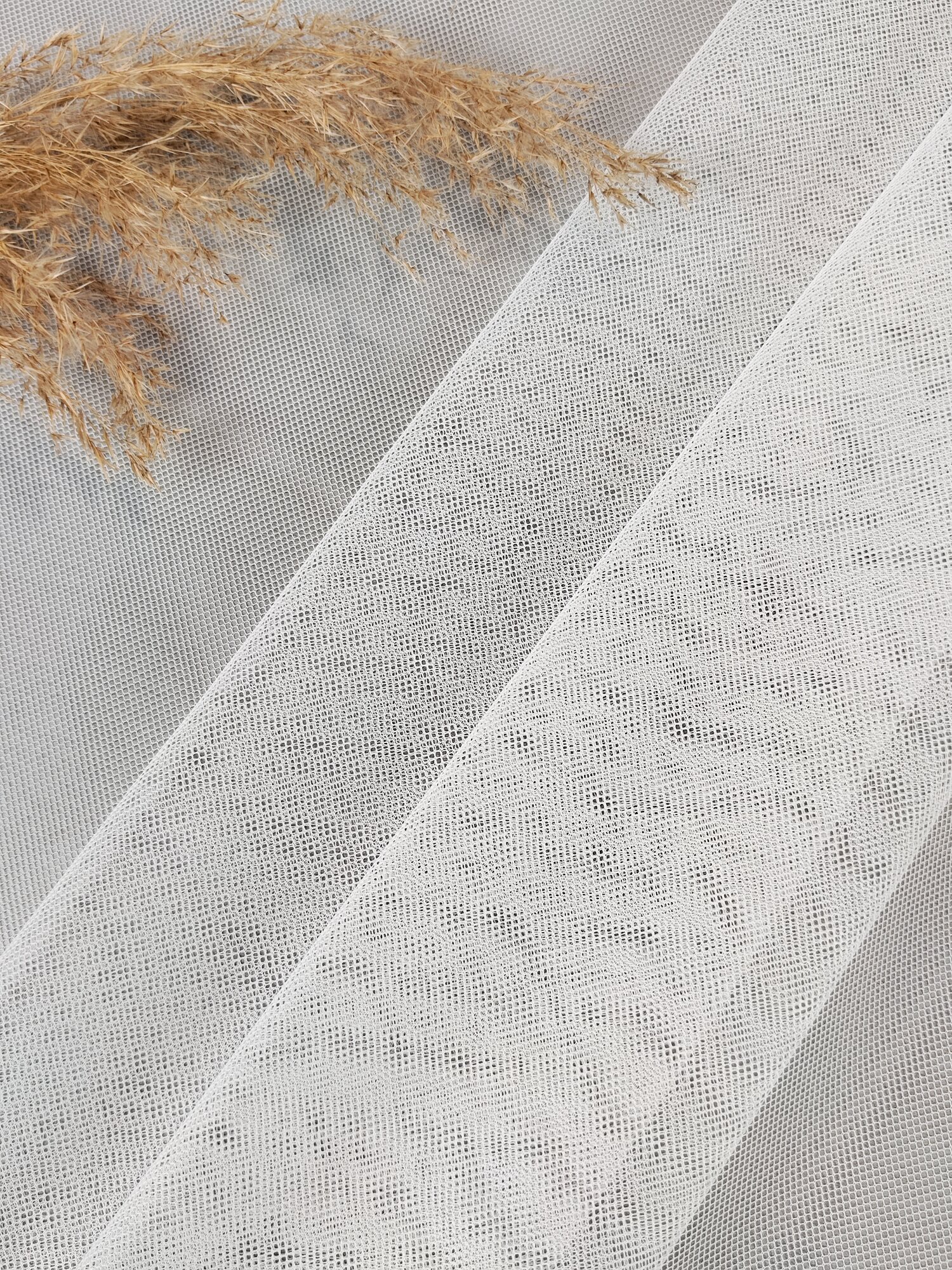 Ткань для пошива штор "Тюль сетка грек однотонный с утяжелителем" на отрез от 1 м, белый