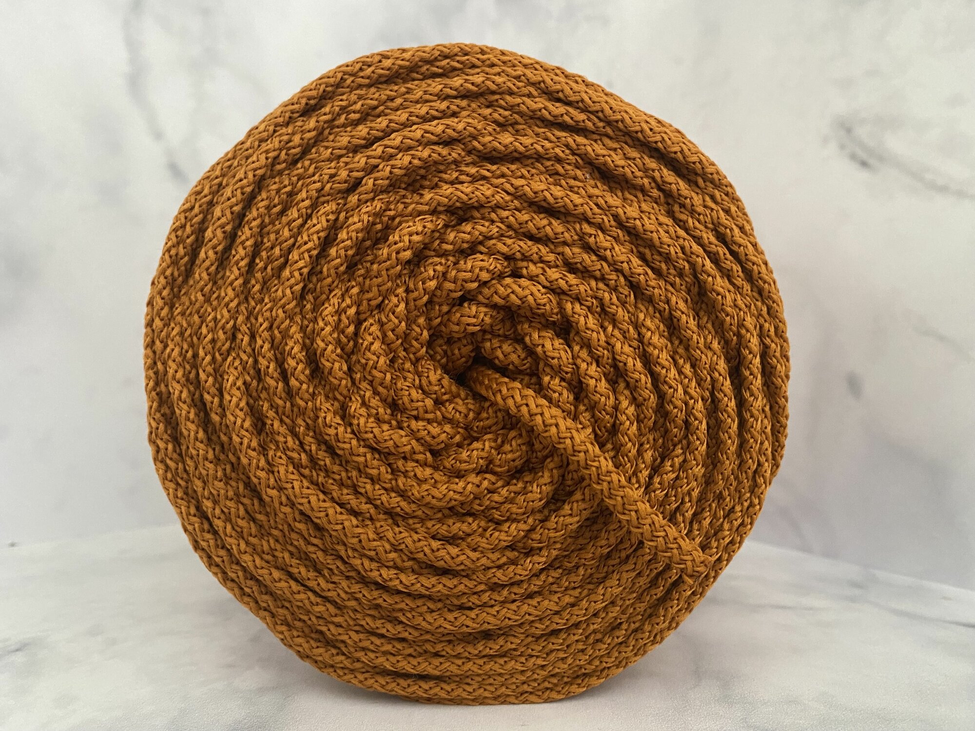 Полиэфирный шнур 5мм , Рыжий 300м ( не статичный )