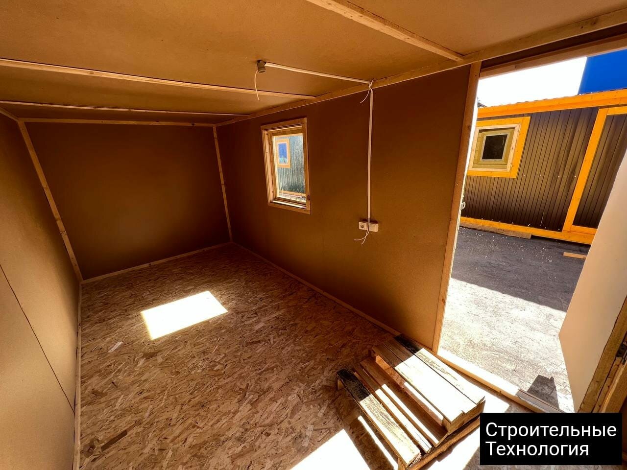 Бытовка Технология Строительства, утеплённая, 4x2.3 м, RAL 7024 — фото 1